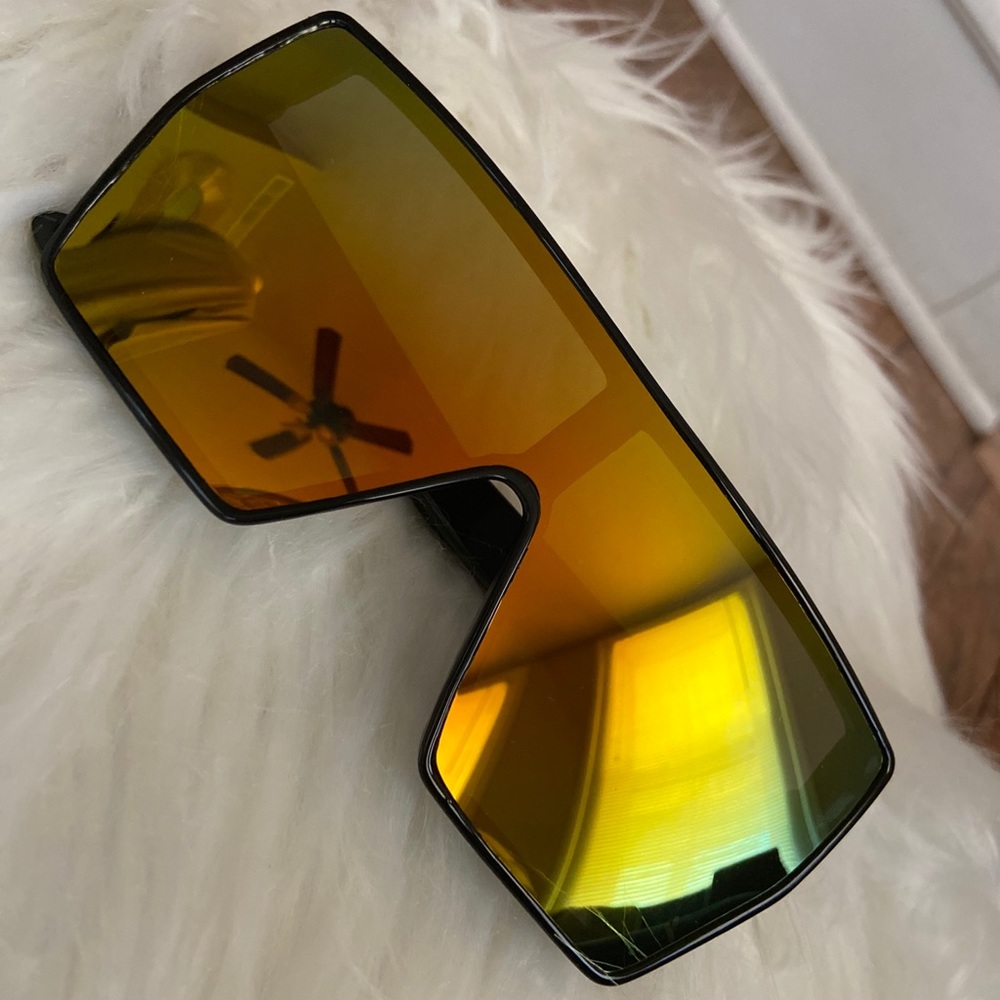 Sunglasses - Picture 2 of 2